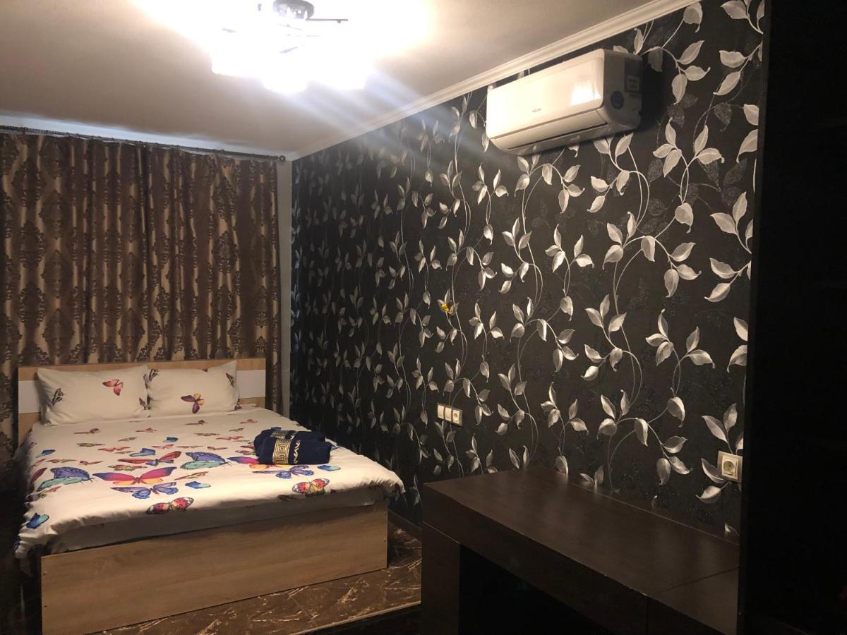 Luxury Apartment For Rest On Nauki Avenue Jarkov Exterior foto